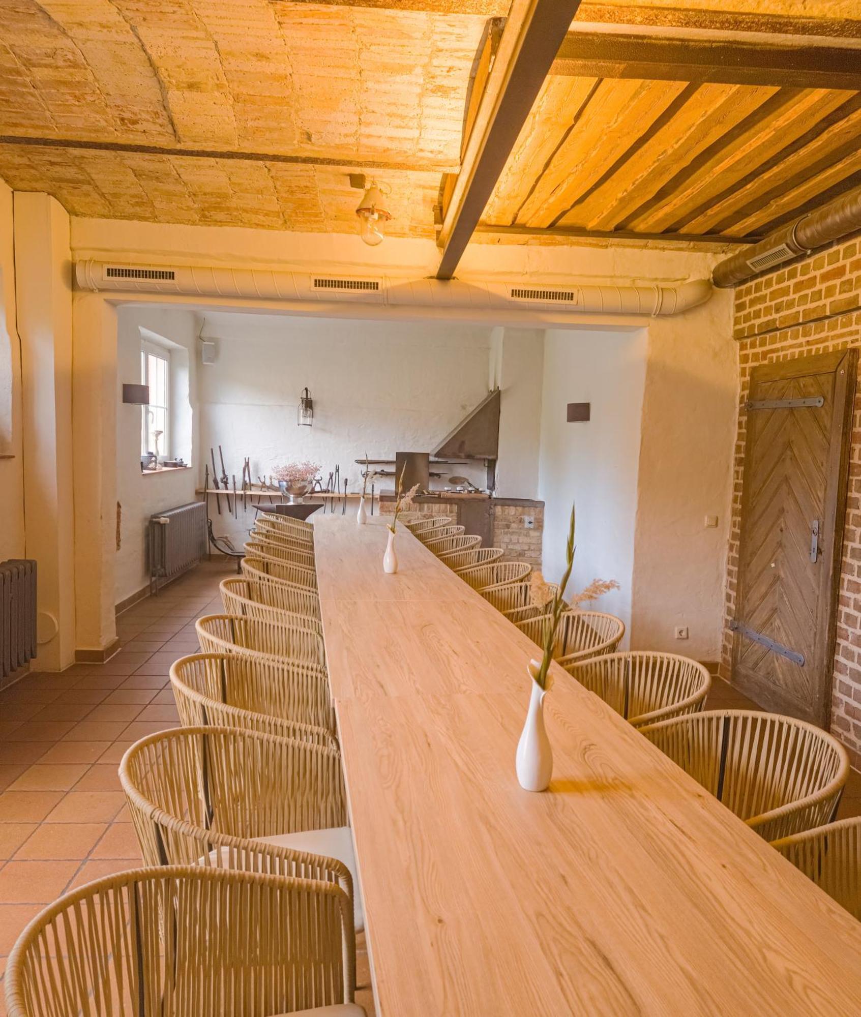 Project June - Ehemals Landgasthof Jueterbog Extérieur photo